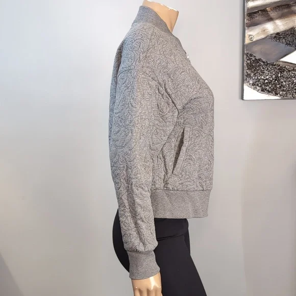 Gap Floral Quilted Cocoon Bomber Jacket Womens Medium Relaxed Grey Pima Cotton - Picture 9 of 11
